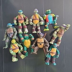 Ninja Turtle Action Figure Set with Green and Brown Colors